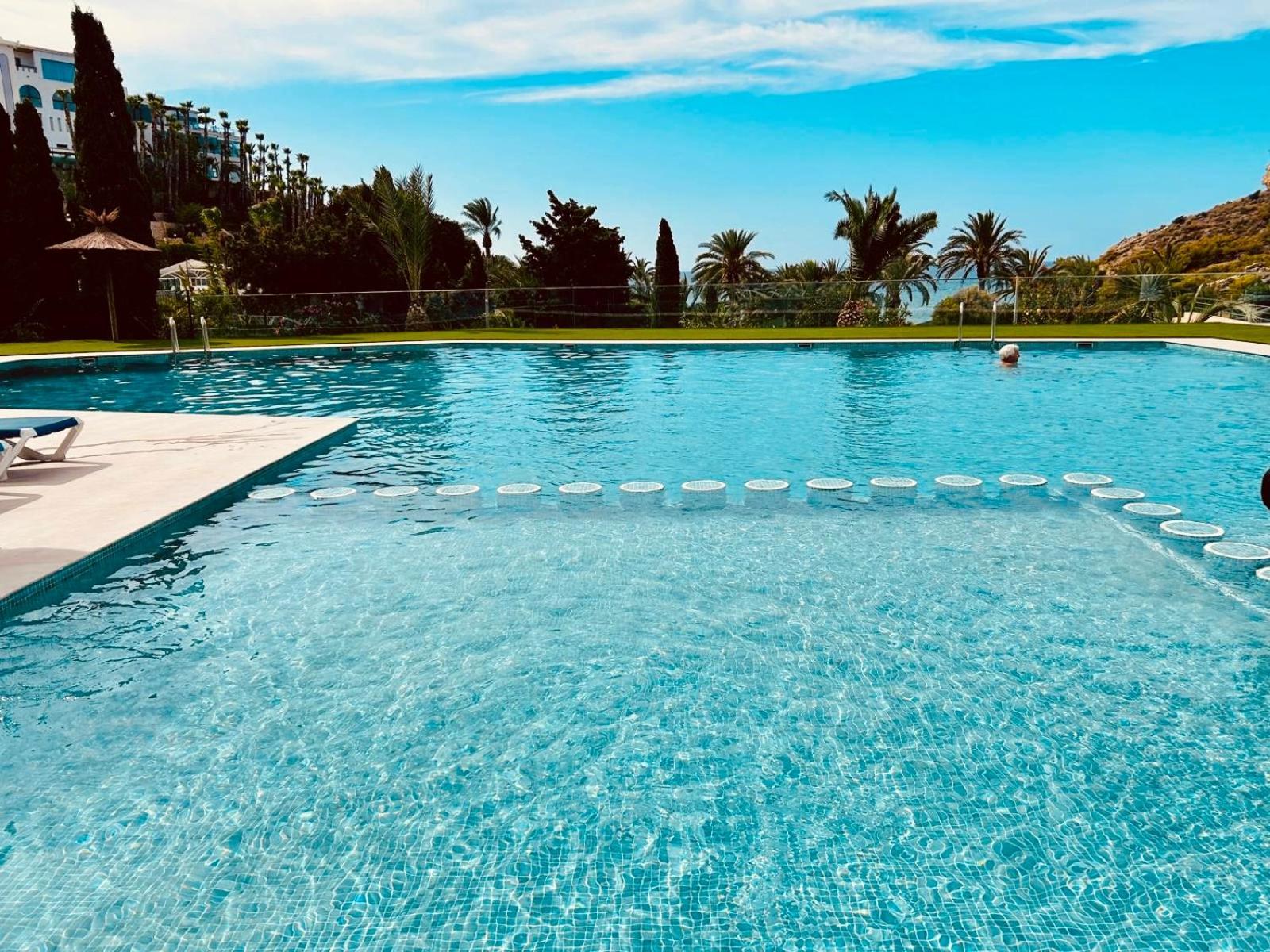 Hacienda Del Mar *